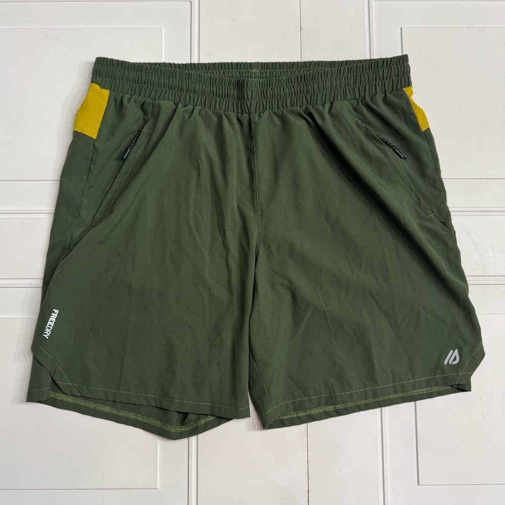 Eddie Bauer Men's Size Large Green‎ Yellow Freedry Swim Trunk Shorts